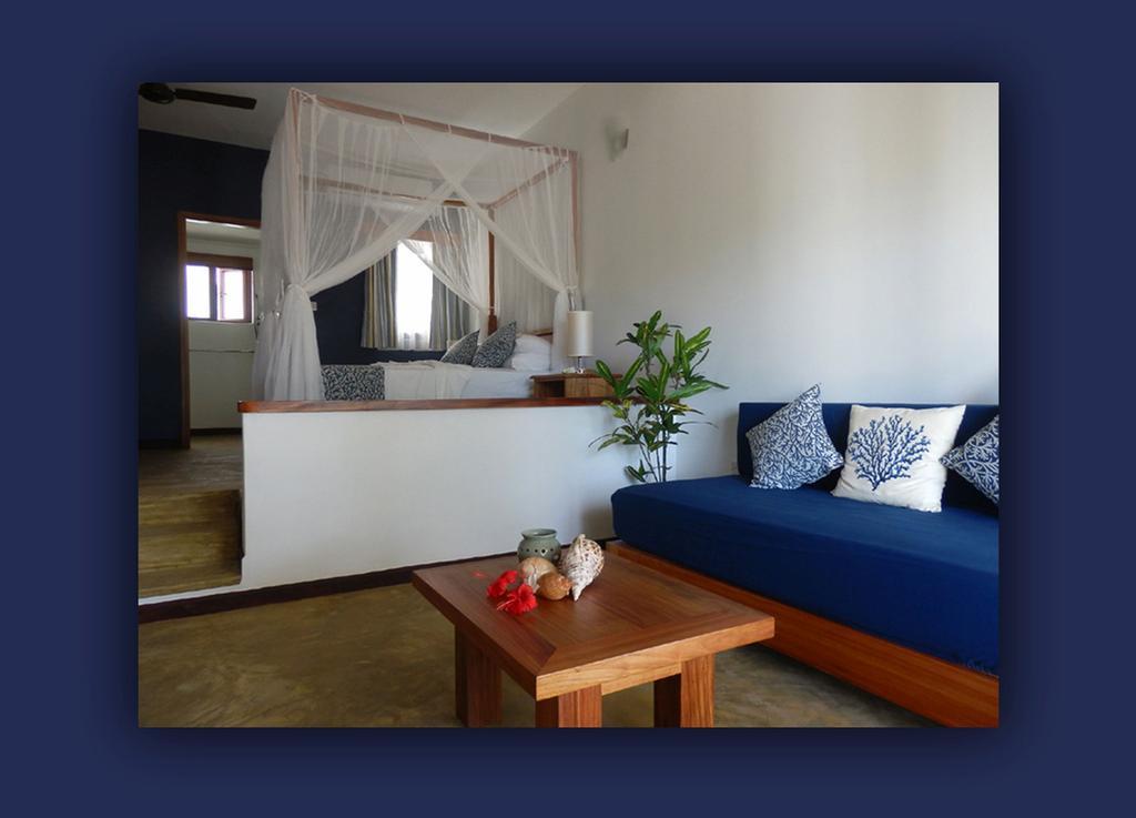 L'Hirondelle Self Catering Guest House Anse Volbert Village  Bilik gambar
