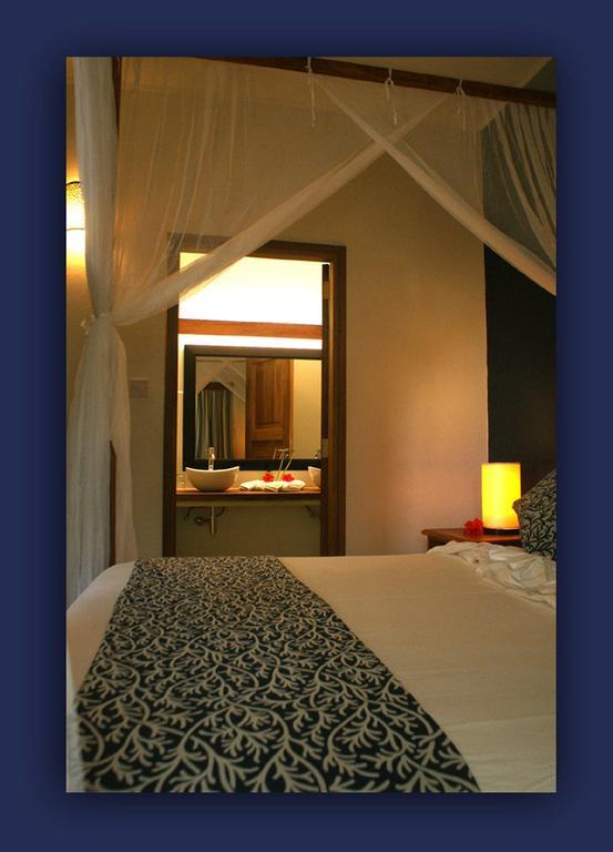 L'Hirondelle Self Catering Guest House Anse Volbert Village  Bilik gambar