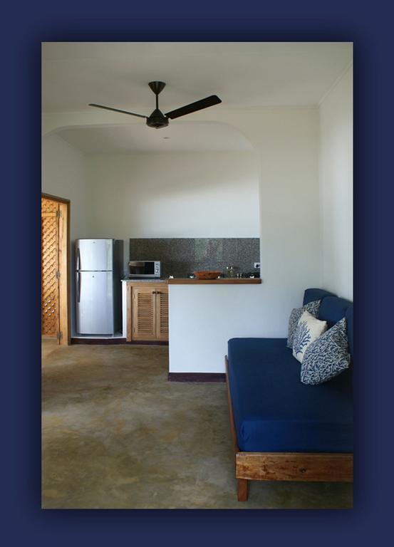 L'Hirondelle Self Catering Guest House Anse Volbert Village  Bilik gambar