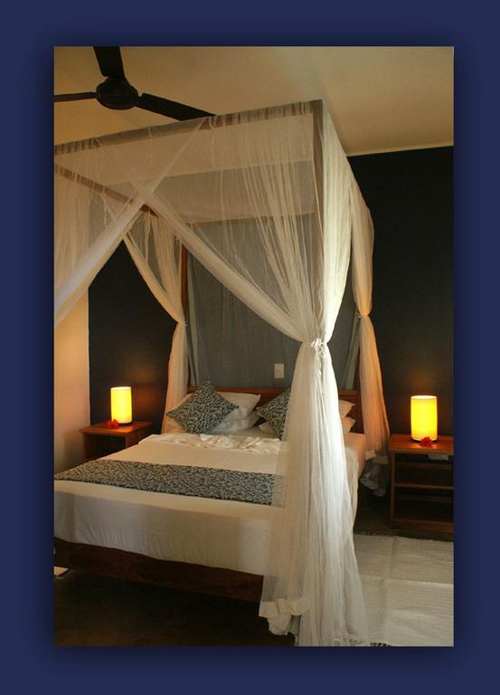 L'Hirondelle Self Catering Guest House Anse Volbert Village  Bilik gambar